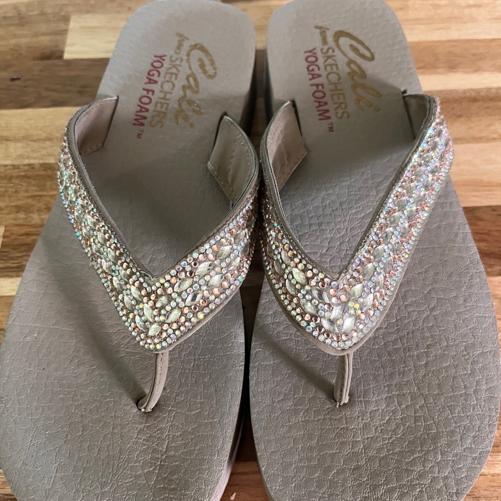Skechers Tan and Cream Sandals with Sparkly Embellishments